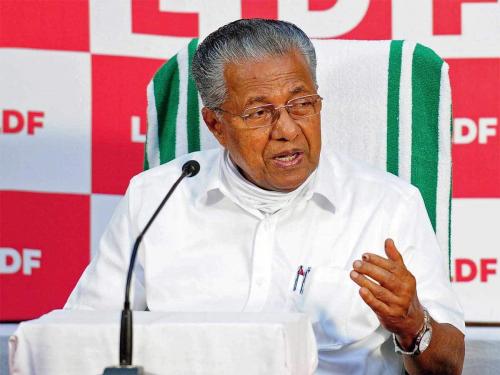 വിദ്യാലയങ്ങളിൽ‍ ആൺ‍കുട്ടികൾ‍ക്കും പെൺ‍കുട്ടികൾ‍ക്കും ഒരേതരത്തിലുള്ള യൂണിഫോം അടിച്ചേൽ‍പ്പിക്കില്ല: മുഖ്യമന്ത്രി