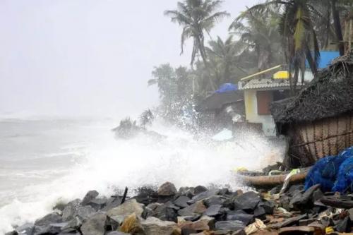 സംസ്ഥാനത്ത് വീണ്ടും കള്ളക്കടൽ മുന്നറിയിപ്പ്: തീരദേശവാസികൾക്ക് ജാഗ്രതാ നിർദേശം