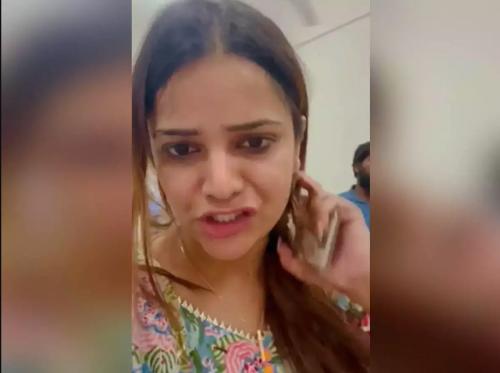 10,500 രൂപ നൽകിയിട്ടും ദർശനം ലഭിച്ചില്ല ; തിരുപ്പതി ക്ഷേത്ര അധികൃതർക്കെതിരെ ആരോപണവുമായി നടി അർച്ചന ഗൗതം 10,500 രൂപ നൽകിയിട്ടും ദർശനം ലഭിച്ചില്ല ; തിരുപ്പതി ക്ഷേത്ര അധികൃതർക്കെതിരെ ആരോപണവുമായി നടി അർച്ചന ഗൗതം
