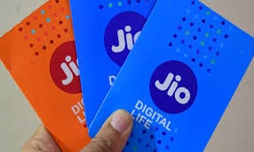 ജി­യോ­യു­ടെ­ ഓഫറു­കൾ­ക്ക് മേൽ‍ ട്രായ് നി­രീ­ക്ഷണം