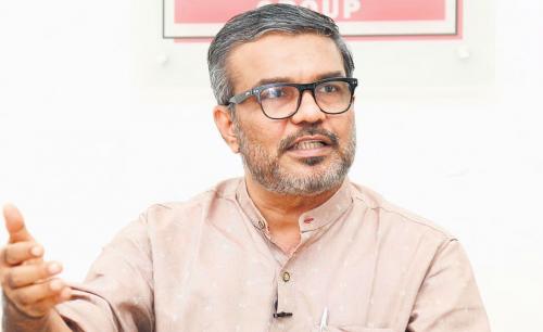 സം​സ്ഥാ​ന​ത്തെ മു​ഴു​വ​ൻ തെ​രു​വു​നാ​യ​ക​ളെ​യും മാ​റ്റു​ന്ന​ത് പ്രാ​യോ​ഗി​ക​മ​ല്ലെന്ന് മ​ന്ത്രി എം.​ബി. രാ​ജേ​ഷ്