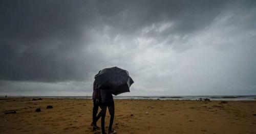 ചക്രവാതച്ചുഴി: കേരളത്തിൽ ശക്തമായ മഴയ്ക്ക് സാധ്യത ചക്രവാതച്ചുഴി: കേരളത്തിൽ ശക്തമായ മഴയ്ക്ക് സാധ്യത