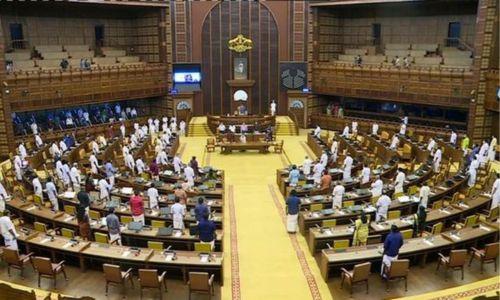 സഭയില് വാക്ക്പോര് തുടരുന്നു; എംഎല്എയെ അപമാനിച്ചെന്ന് വിഡി സതീശന്, നമ്മള് തമ്മില് തർക്കിക്കേണ്ടെന്ന് സ്പീക്കർ സഭയില് വാക്ക്പോര് തുടരുന്നു; എംഎല്എയെ അപമാനിച്ചെന്ന് വിഡി സതീശന്, നമ്മള് തമ്മില് തർക്കിക്കേണ്ടെന്ന് സ്പീക്കർ