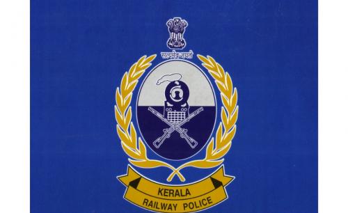 മദ്യപിച്ച് ട്രെയ്നിൽ യാത്ര ചെയ്ത 72 പേർക്കെതിരെ കേസ്
