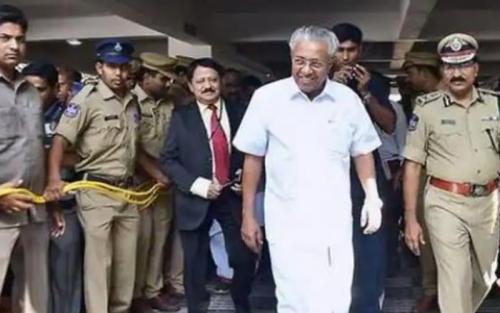 മുഖ്യമന്ത്രിയുടെ സന്ദര്ശനം; ആലപ്പുഴയില് യൂത്ത് കോണ്ഗ്രസ് പ്രവര്ത്തകര് കരുതല് തടങ്കലില് മുഖ്യമന്ത്രിയുടെ സന്ദര്ശനം; ആലപ്പുഴയില് യൂത്ത് കോണ്ഗ്രസ് പ്രവര്ത്തകര് കരുതല് തടങ്കലില്