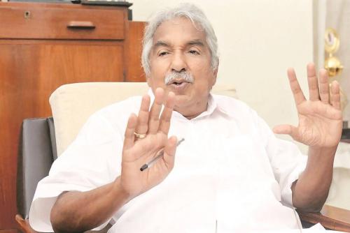 ഇബ്രാഹിം കുഞ്ഞിന്‍റെ അറസ്റ്റ് രാഷ്ട്രീയ പ്രേരിതമെന്ന് ഉമ്മന്‍ ചാണ്ടി