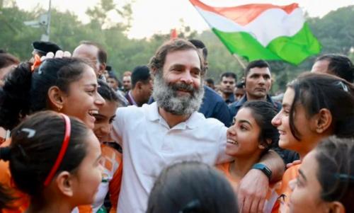 ജോഡോ യാത്ര നാളെ പുനരാരംഭിക്കും; കനത്ത സുരക്ഷ നൽകുമെന്ന് പൊലീസ് ജോഡോ യാത്ര നാളെ പുനരാരംഭിക്കും; കനത്ത സുരക്ഷ നൽകുമെന്ന് പൊലീസ്