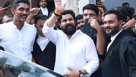 ദിലീപിനെ കുറ്റമുക്തനാക്കിയ ജഡ്ജിയെ അവഹേളിച്ച് പ്രചാരണം; പൊലീസ് നടപടി സ്വീകരിക്കുന്നില്ലെന്ന പരാതി ഡി.ജി.പിക്ക് കൈമാറി