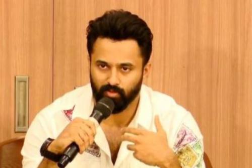 മുൻ മനേജറെ മർദിച്ച കേസിൽ വിശദീകരണവുമായി നടൻ ഉണ്ണി മുകുന്ദൻ മുൻ മനേജറെ മർദിച്ച കേസിൽ വിശദീകരണവുമായി നടൻ ഉണ്ണി മുകുന്ദൻ