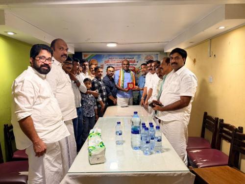 കോൺഗ്രസ് നേതാവ് നൗഷാദ് ബ്ലാത്തൂറിന് ഒ.ഐ.സി.സി ബഹ്റൈൻ കണ്ണൂർ ജില്ലാ കമ്മിറ്റി സ്വീകരണം നൽകി