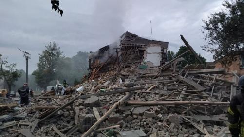 ആക്രമണം കടുപ്പിച്ച് റഷ്യ; ആൾനാശമേറുന്നു ആക്രമണം കടുപ്പിച്ച് റഷ്യ; ആൾനാശമേറുന്നു