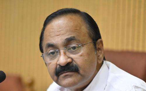 എപി വിഭാഗവുമായുള്ള ചർച്ചയ്ക്ക് പിന്നാലെ കാന്തപുരത്തിനെതിരായ എഫ്ബി പോസ്റ്റ് നീക്കി മുഖ്യമന്ത്രി; സാങ്കേതിക തകരാറെന്ന് വിശദീകരണം