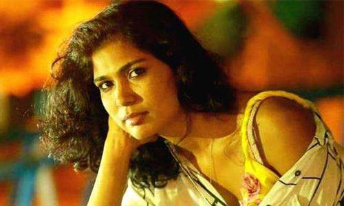 രഹ്നയെ കസ്റ്റഡിയിൽ വിടില്ല : ജയിലിൽ എത്തി ചോദ്യം ചെയ്യാമെന്നും കോടതി രഹ്നയെ കസ്റ്റഡിയിൽ വിടില്ല : ജയിലിൽ എത്തി ചോദ്യം ചെയ്യാമെന്നും കോടതി