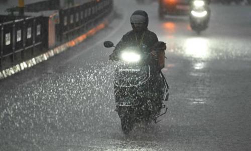 ഞായറാഴ്ച വരെ ഒറ്റപ്പെട്ട ശക്തമായ മഴയ്ക്ക് സാധ്യത, യെല്ലോ അലർട്ട് ഞായറാഴ്ച വരെ ഒറ്റപ്പെട്ട ശക്തമായ മഴയ്ക്ക് സാധ്യത, യെല്ലോ അലർട്ട്