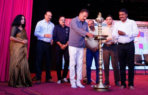 അന്താരാഷ്ട്ര പുസ്തകമേളയുടെ 8ആം പതിപ്പ് ആരംഭിച്ചു അന്താരാഷ്ട്ര പുസ്തകമേളയുടെ 8ആം പതിപ്പ് ആരംഭിച്ചു