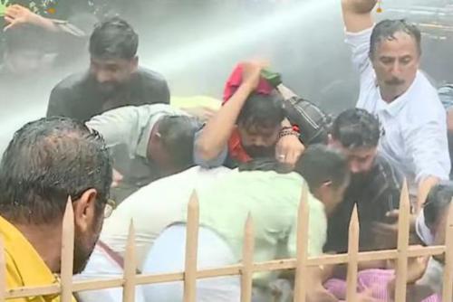 രാഹുൽ മാങ്കൂട്ടത്തിലിന്‍റെ എംഎൽഎ ഓഫീസിലേക്ക് ബിജെപി നടത്തിയ മാർച്ചിൽ സംഘർഷം