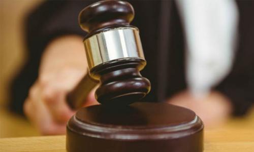 പാക് ജഡ്ജി­ക്ക്­ തടവും പി­ഴയും