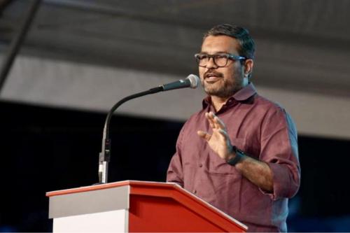 വീര്യം കുറഞ്ഞ മദ്യത്തിന്റെ നികുതിയിളവിന് പിന്നിൽ കർണാടക മദ്യലോബി; യുഡിഎഫിനെതിരെ എം.ബി. രാജേഷ്