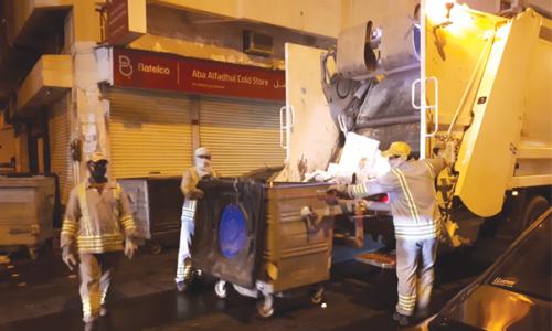 ഇവർ നഗരം ഉറങ്ങു­ന്പോ­ഴും ഉണർ­ന്നി­രി­ക്കു­ന്നവർ.... ഇന്ന് ലോ­ക തൊ­ഴി­ലാ­ളി­ ദി­നം