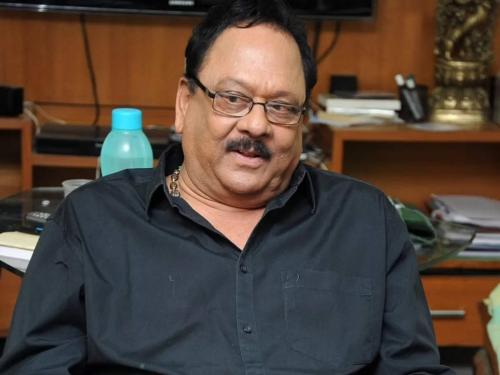 തെലുങ്ക് നടൻ കൃഷ്ണം രാജു അന്തരിച്ചു തെലുങ്ക് നടൻ കൃഷ്ണം രാജു അന്തരിച്ചു