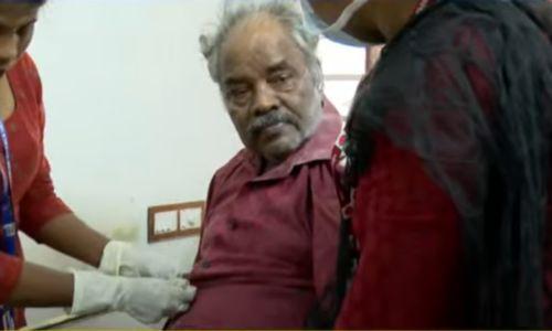 കിടപ്പുരോഗിയായ വൃദ്ധനെ വാടകവീട്ടിൽ ഉപേക്ഷിച്ച് മകൻ കുടുംബസമേതം മുങ്ങി കിടപ്പുരോഗിയായ വൃദ്ധനെ വാടകവീട്ടിൽ ഉപേക്ഷിച്ച് മകൻ കുടുംബസമേതം മുങ്ങി