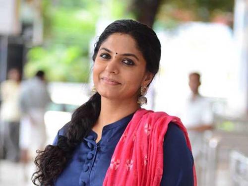 എവിടെയുടെ പ്രമോഷൻ വീഡിയോ; ആശാ ശരതിനെതിരെ നടപടിയെടുക്കാൻ എഎസ്പിയുടെ നിർ‍ദ്ദേശം