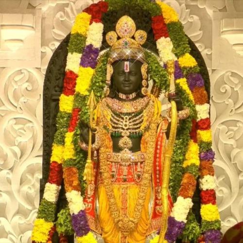പ്രാണപ്രതിഷ്ഠ നടത്തി പ്രധാനമന്ത്രി പ്രാണപ്രതിഷ്ഠ നടത്തി പ്രധാനമന്ത്രി