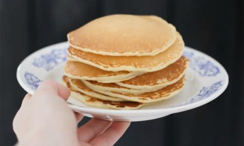 ലൈ­സൻ­സ് ഇല്ലാ­തെ­ ഭക്ഷണ വി­തരണം നടത്തി­യവർ പി­ടി­യിൽ 