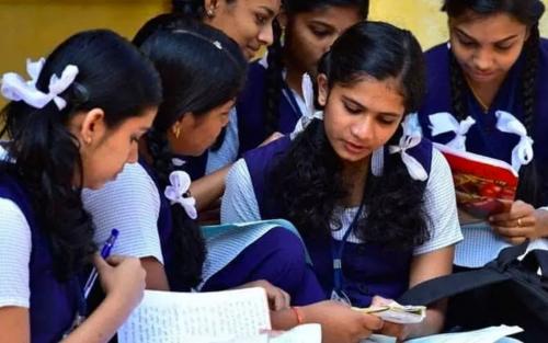 പ്ലസ്വണ് ഏകജാലക പ്രവേശനം: അപേക്ഷ ഇന്നുമുതല് സമര്പ്പിക്കാം പ്ലസ്വണ് ഏകജാലക പ്രവേശനം: അപേക്ഷ ഇന്നുമുതല് സമര്പ്പിക്കാം