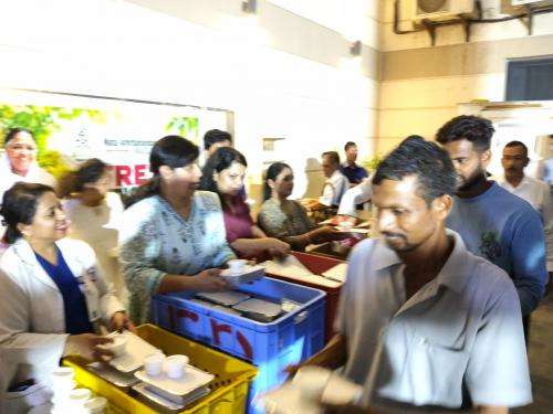 മാതാ അമൃതാനന്ദമയിയുടെ 73-ാം ജന്മദിനം ; അസ്കറിലെ തൊഴിലാളി ക്യാമ്പിൽ സൗജന്യ മെഡിക്കൽ ക്യാമ്പ്
