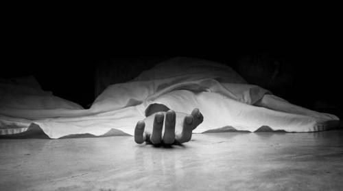 ശബരിമല സന്നിധാനത്ത് ഭക്തൻ കുഴഞ്ഞ് വീണ് മരിച്ചു ശബരിമല സന്നിധാനത്ത് ഭക്തൻ കുഴഞ്ഞ് വീണ് മരിച്ചു
