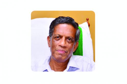 ഗവർണർക്കെതിരെ ഗുരുതര ആരോപണവുമായി മുൻ കലാമണ്ഡലം വിസി ഗവർണർക്കെതിരെ ഗുരുതര ആരോപണവുമായി മുൻ കലാമണ്ഡലം വിസി