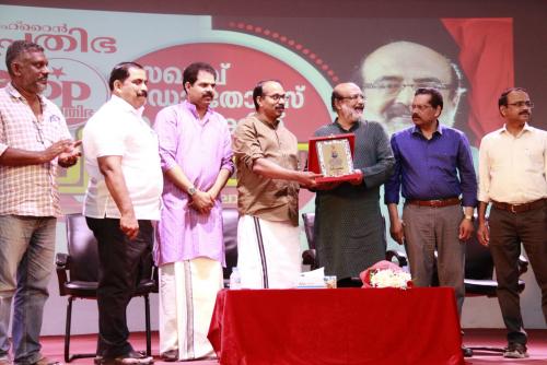 തോമസ് ഐസക്കിന് ബഹ്റൈൻ പ്രതിഭ സ്വീകരണം നൽകി തോമസ് ഐസക്കിന് ബഹ്റൈൻ പ്രതിഭ സ്വീകരണം നൽകി