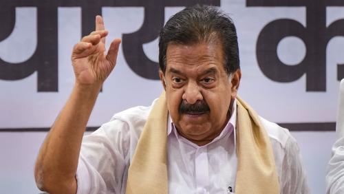 'കണ്ണടച്ച് ഇരുട്ടാക്കിയാൽ അങ്ങേക്ക് മാത്രമേ ഇരുട്ടാകൂ'; പിണറായി വിജയനെതിരെ രമേശ് ചെന്നിത്തല