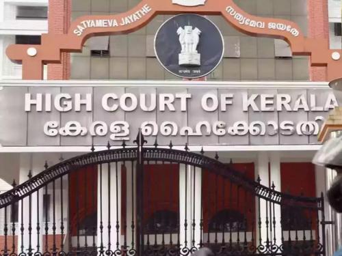 പോപ്പുലർ ഫ്രണ്ട് ഹർത്താൽ നിയമവിരുദ്ധമെന്ന് ഹൈക്കോടതി; പൊതുമുതൽ നശിപ്പിച്ചവർക്കെതിരെ കേസെടുക്കണമെന്ന് നിർദേശം പോപ്പുലർ ഫ്രണ്ട് ഹർത്താൽ നിയമവിരുദ്ധമെന്ന് ഹൈക്കോടതി; പൊതുമുതൽ നശിപ്പിച്ചവർക്കെതിരെ കേസെടുക്കണമെന്ന് നിർദേശം