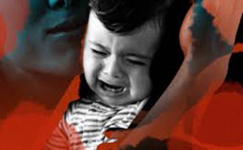 ആലപ്പുഴയിൽ മൂന്നുവയസ്സുകാരന് രണ്ടാനച്ഛന്റെ ക്രൂരമർദ്ദനം ആലപ്പുഴയിൽ മൂന്നുവയസ്സുകാരന് രണ്ടാനച്ഛന്റെ ക്രൂരമർദ്ദനം