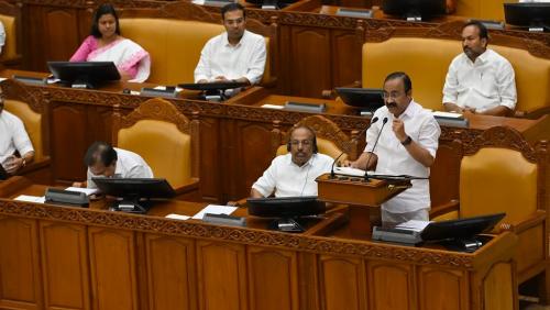 ക്ഷേമ പെൻഷൻ 3000 രൂപയാക്കും; സ്ത്രീ സുരക്ഷാ പെൻഷനിൽ തീരുമാനമെടുത്തിട്ടില്ലെന്ന് മുഖ്യമന്ത്രി