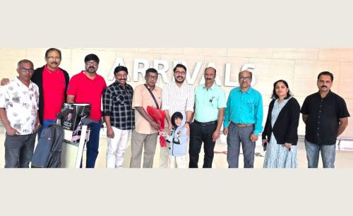 പി. ഭാസ്കരൻ ജന്മശതാബ്ദി ആഘോഷം: 'ഓർക്കുക വല്ലപ്പോഴും' സംഗീത സന്ധ്യയ്ക്കായി വി.ടി. മുരളി ബഹ്‌റൈനിലെത്തി