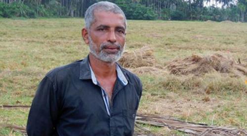 ബിജെപിയും സിപിഐഎമ്മും ഒരുപോലെ വഞ്ചിച്ചു; പ്രതിഷേധമറിയിച്ച് വയല്കിളികള് ബിജെപിയും സിപിഐഎമ്മും ഒരുപോലെ വഞ്ചിച്ചു; പ്രതിഷേധമറിയിച്ച് വയല്കിളികള്