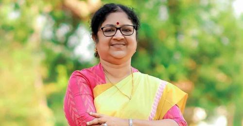 വധുവിന്റെ അമ്മ പ്രതിയാണെന്ന് കരുതി വിവാഹത്തിൽ പങ്കെടുക്കാതിരിക്കാൻ സാധിക്കില്ലെന്ന് മന്ത്രി വധുവിന്റെ അമ്മ പ്രതിയാണെന്ന് കരുതി വിവാഹത്തിൽ പങ്കെടുക്കാതിരിക്കാൻ സാധിക്കില്ലെന്ന് മന്ത്രി