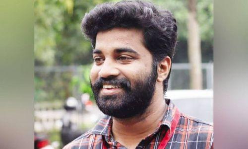 പി എം ആര്ഷോയുടെ മാര്ക്ക് തെറ്റായി കാണിച്ചു; മഹാരാജാസ് പരീക്ഷാ കൺട്രോളർക്ക് താക്കിത് പി എം ആര്ഷോയുടെ മാര്ക്ക് തെറ്റായി കാണിച്ചു; മഹാരാജാസ് പരീക്ഷാ കൺട്രോളർക്ക് താക്കിത്