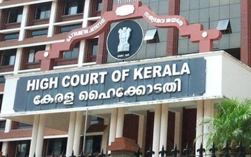 കൊച്ചിയിലെ റോഡുകളുടെ അറ്റകുറ്റപ്പണികളിൽ കർശ്ശന ഇടപെടലുമായി ഹൈക്കോടതി കൊച്ചിയിലെ റോഡുകളുടെ അറ്റകുറ്റപ്പണികളിൽ കർശ്ശന ഇടപെടലുമായി ഹൈക്കോടതി
