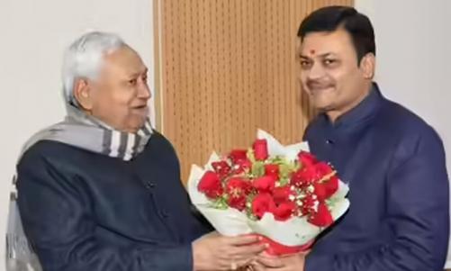 ബിഹാറിൽ കോൺഗ്രസ് എം.എൽ.എമാർ എൻ.ഡി.എയിലേക്ക്? നിതീഷ് കുമാറുമായി രഹസ്യ കൂടിക്കാഴ്ച