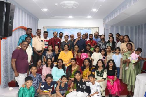 'നിറക്കൂട്ട് ചാരുംമൂട് പ്രവാസി കൂട്ടായ്മ' വിഷു - ഈദ് - ഈസ്റ്റർ പരിപാടിയും കുടുംബ സംഗമവും സംഘടിപ്പിച്ചു 'നിറക്കൂട്ട് ചാരുംമൂട് പ്രവാസി കൂട്ടായ്മ' വിഷു - ഈദ് - ഈസ്റ്റർ പരിപാടിയും കുടുംബ സംഗമവും സംഘടിപ്പിച്ചു