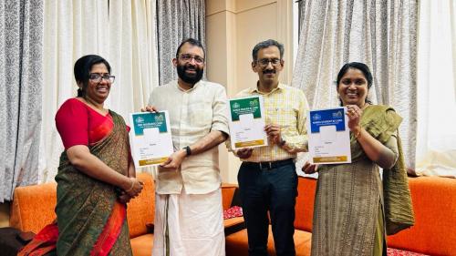 നോര്ക്ക റൂട്ട്സ് ഐ.ഡി കാര്ഡുകള് ഇനി പുതിയ രൂപത്തില്. പരിഷ്കരിച്ച കാര്ഡുകള് പി. ശ്രീരാമകൃഷ്ണന് പ്രകാശനം ചെയ്തു. നോര്ക്ക റൂട്ട്സ് ഐ.ഡി കാര്ഡുകള് ഇനി പുതിയ രൂപത്തില്. പരിഷ്കരിച്ച കാര്ഡുകള് പി. ശ്രീരാമകൃഷ്ണന് പ്രകാശനം ചെയ്തു.
