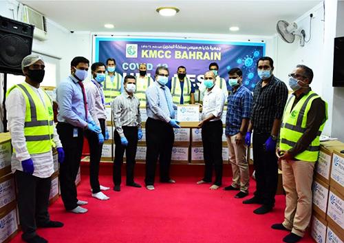 കെ.എം.സി.സിക്ക് ഭക്ഷ്യകിറ്റുകൾ കൈമാറി ലുലു ഫിനാൻഷ്യൽ ഗ്രൂപ്പ് 