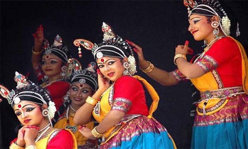 അനന്തപുരിയൊരുങ്ങി: 56ആമത് കലാമാമാങ്കത്തിന് ചൊവ്വാഴ്ച തിരിതെളിയും അനന്തപുരിയൊരുങ്ങി: 56ആമത് കലാമാമാങ്കത്തിന് ചൊവ്വാഴ്ച തിരിതെളിയും