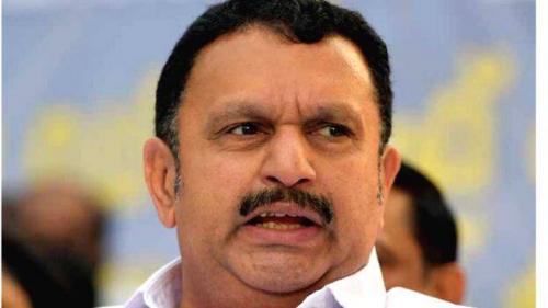 ജെന്ഡര് ന്യൂട്രല് വിഷയത്തിൽ ലീഗ് പറയുന്നതിൽ കാര്യമുണ്ടെന്ന് കെ മുരളീധരൻ ജെന്ഡര് ന്യൂട്രല് വിഷയത്തിൽ ലീഗ് പറയുന്നതിൽ കാര്യമുണ്ടെന്ന് കെ മുരളീധരൻ