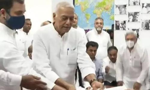 രാഷ്ട്രപതി തെരഞ്ഞെടുപ്പ്; യശ്വന്ത് സിൻഹ നാമനിർദേശ പത്രിക സമർപ്പിച്ചു രാഷ്ട്രപതി തെരഞ്ഞെടുപ്പ്; യശ്വന്ത് സിൻഹ നാമനിർദേശ പത്രിക സമർപ്പിച്ചു