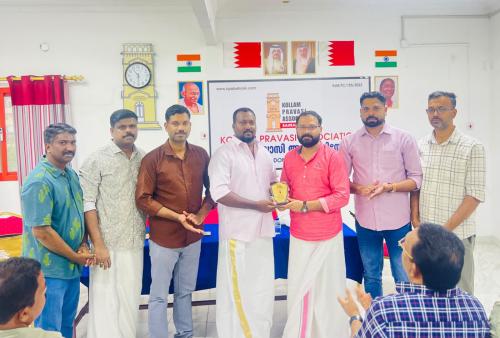 പ്രവാസി ജീവിതം അവസാനിപ്പിച്ച് മടങ്ങുന്ന റോജി ജോണിന് കെ.പി.എ യാത്രയയപ്പ് നൽകി